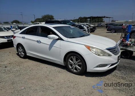 2011 Hyundai Sonata Se z USA, uszkodzony, nr VIN 5NPEC4AC2BH059912